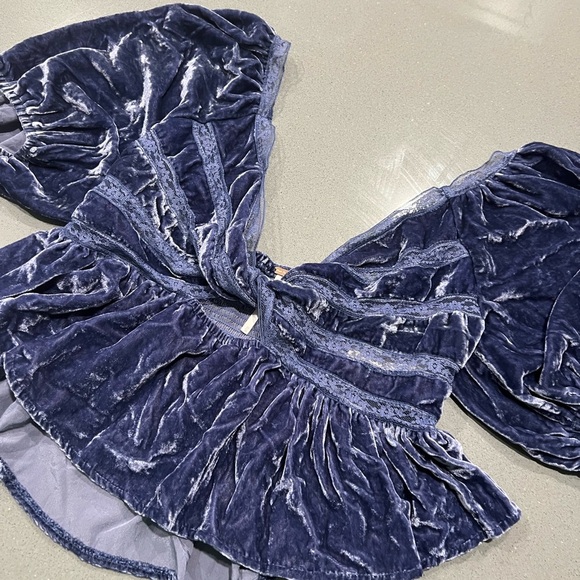 Free people velvet  Twist-Front Blue Top - Picture 6 of 12